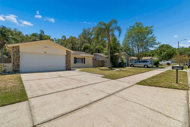 1733 SUTTON PLACE, Dunedin, FL 34698