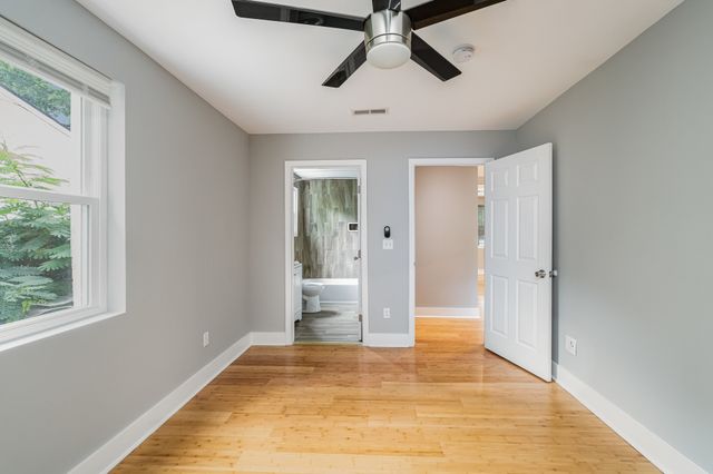 910 29th Ave, N, Nashville, TN 37209