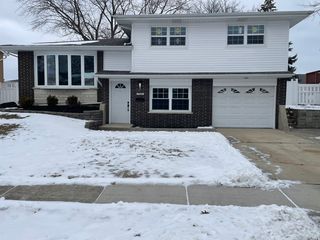 7454 160th Street, Tinley Park, IL 60477