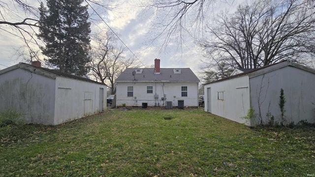 1216 S Boeke Road, Evansville, IN 47714