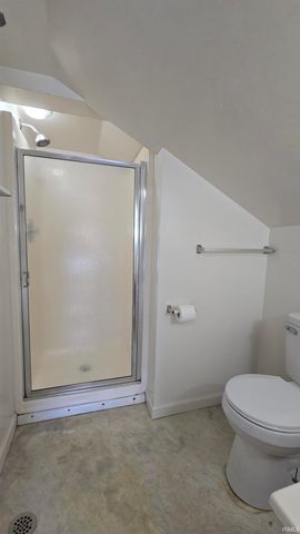 1216 S Boeke Road, Evansville, IN 47714