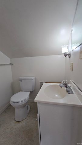 1216 S Boeke Road, Evansville, IN 47714