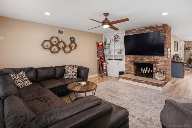 1362 Lindenwood, El Cajon, CA 92021