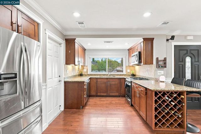 4074 Hamlet Ct, Concord, CA 94521