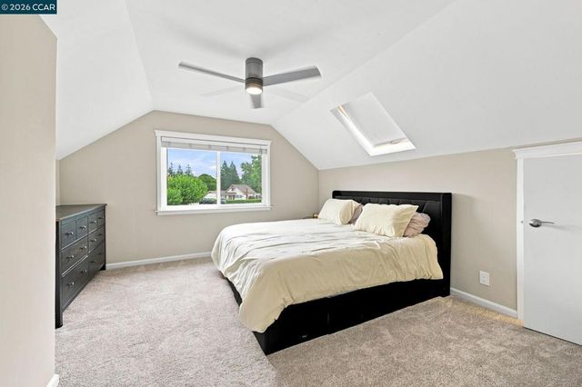 4074 Hamlet Ct, Concord, CA 94521