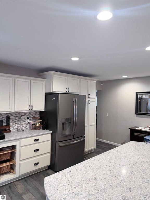 Image 5 of property listing at 302 W Grand Avenue, Mt Pleasant, MI 48858