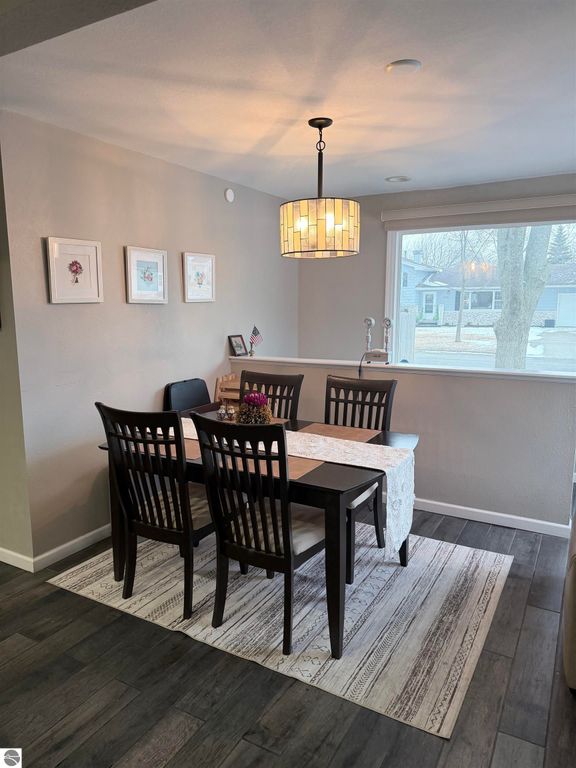 Image 6 of property listing at 302 W Grand Avenue, Mt Pleasant, MI 48858
