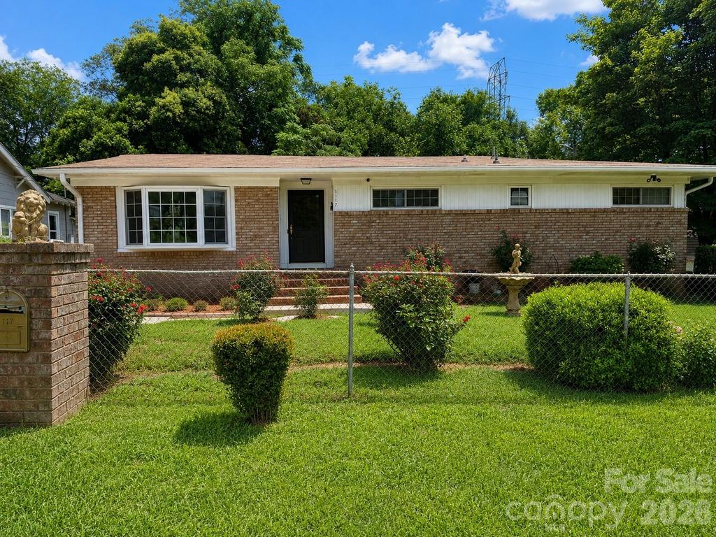 1117 Opal Street, Charlotte, NC 28208