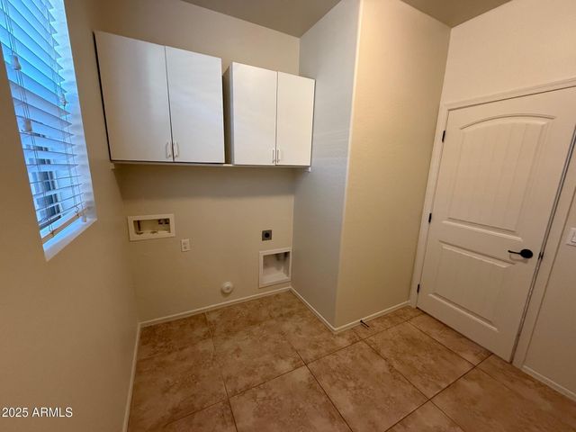 21871 S 215th Street, Queen Creek, AZ 85142