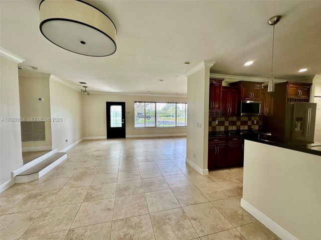 6801 SW 102nd Ave 0, Miami, FL 33173