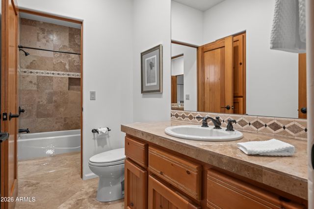 10007 N 55TH Street, Paradise Valley, AZ 85253