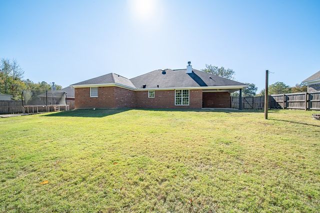 206 Lee Road 2083, Phenix City, AL 36870