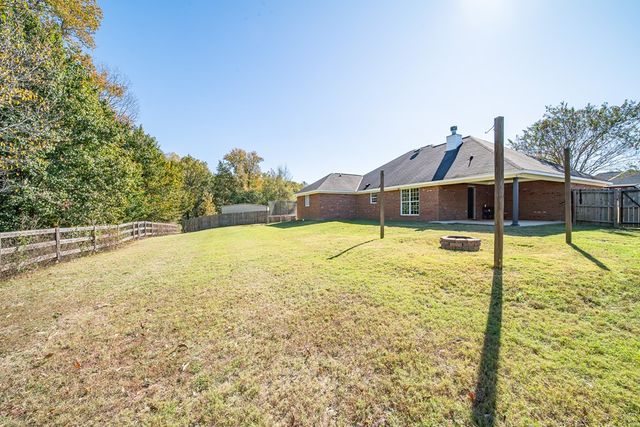 206 Lee Road 2083, Phenix City, AL 36870
