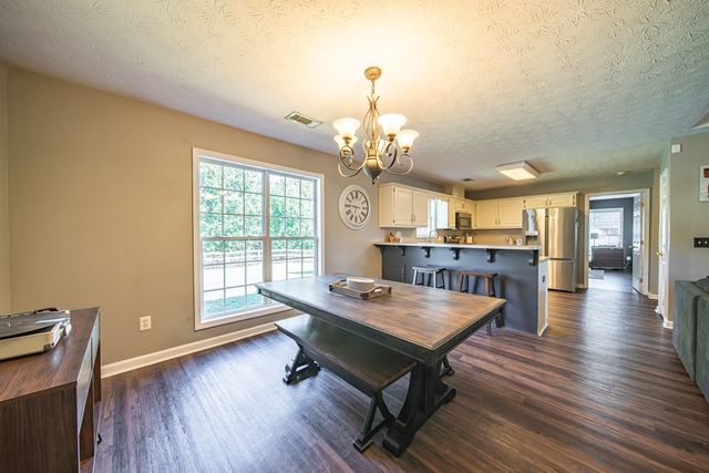 206 Lee Road 2083, Phenix City, AL 36870