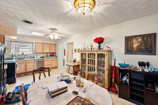 1715 Bradford Drive, Arlington, TX 76010