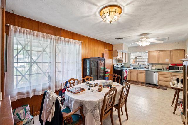 1715 Bradford Drive, Arlington, TX 76010