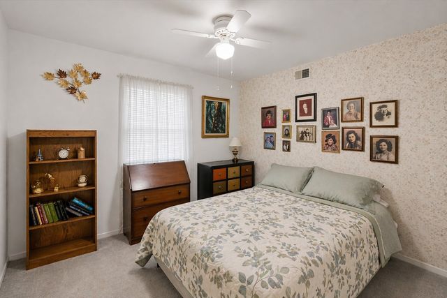 1715 Bradford Drive, Arlington, TX 76010