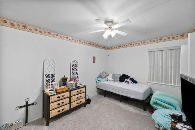 1715 Bradford Drive, Arlington, TX 76010