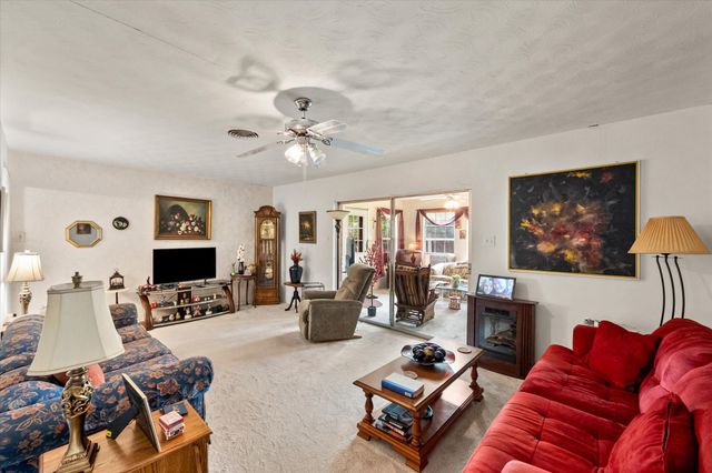 1715 Bradford Drive, Arlington, TX 76010