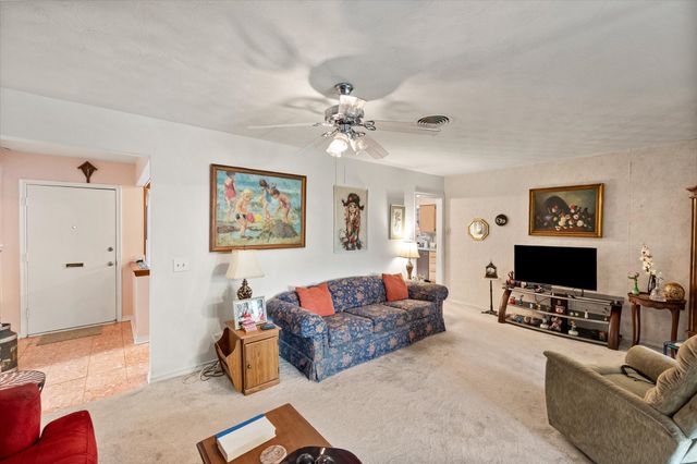 1715 Bradford Drive, Arlington, TX 76010