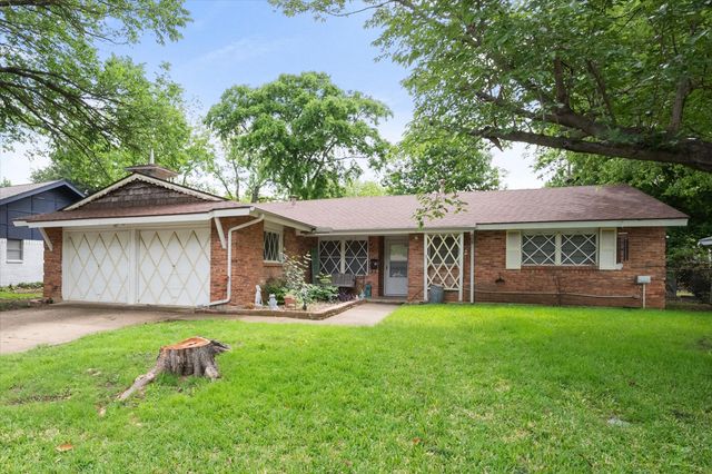 1715 Bradford Drive, Arlington, TX 76010