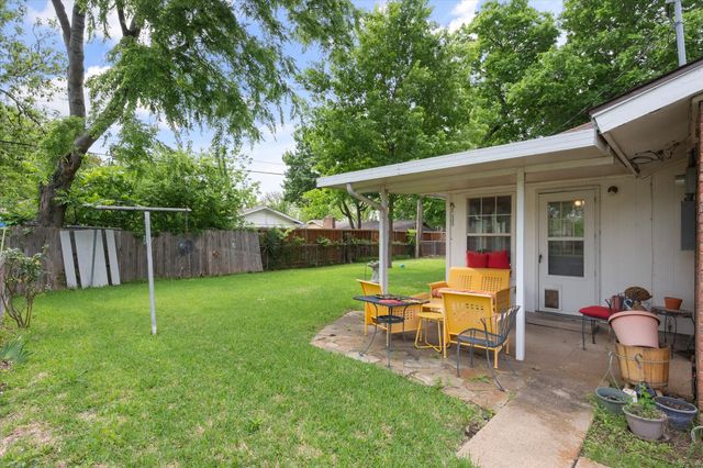 1715 Bradford Drive, Arlington, TX 76010