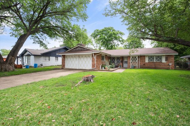 1715 Bradford Drive, Arlington, TX 76010