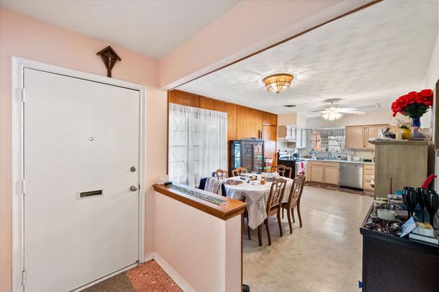 1715 Bradford Drive, Arlington, TX 76010