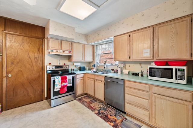 1715 Bradford Drive, Arlington, TX 76010