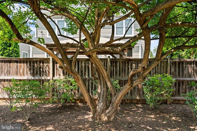 5811 WALTON RD, Bethesda, MD 20817