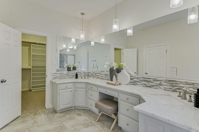 5402 Odessa LN, Austin, TX 78731