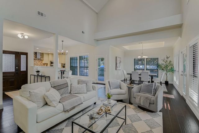 5402 Odessa LN, Austin, TX 78731