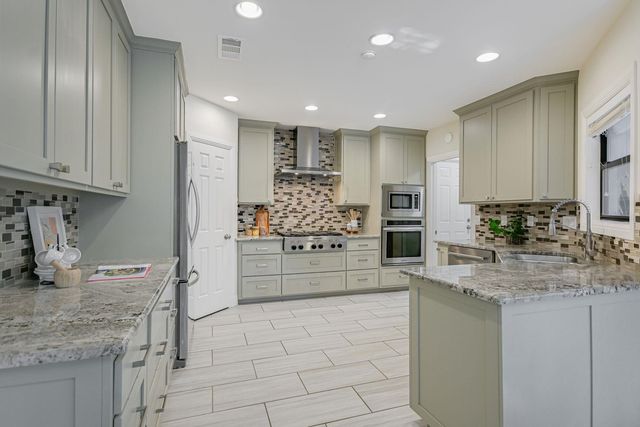 5402 Odessa LN, Austin, TX 78731