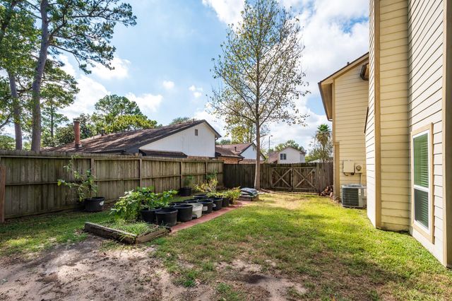 19014 Pine Trace Court, Humble, TX 77346