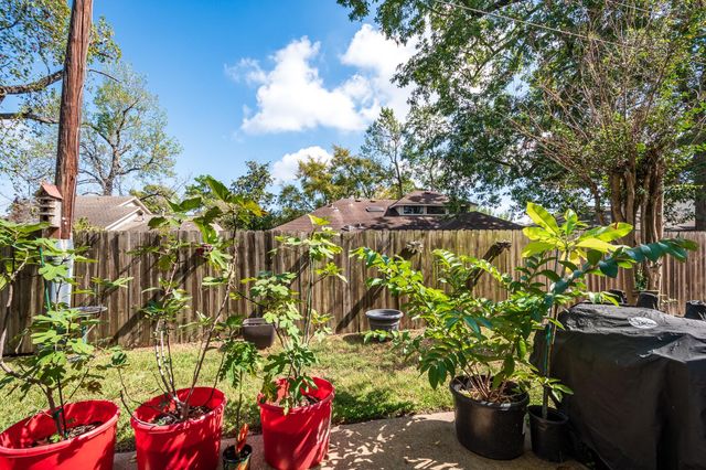 19014 Pine Trace Court, Humble, TX 77346