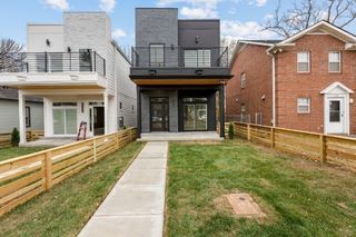 1727B Nassau St, Nashville, TN 37208