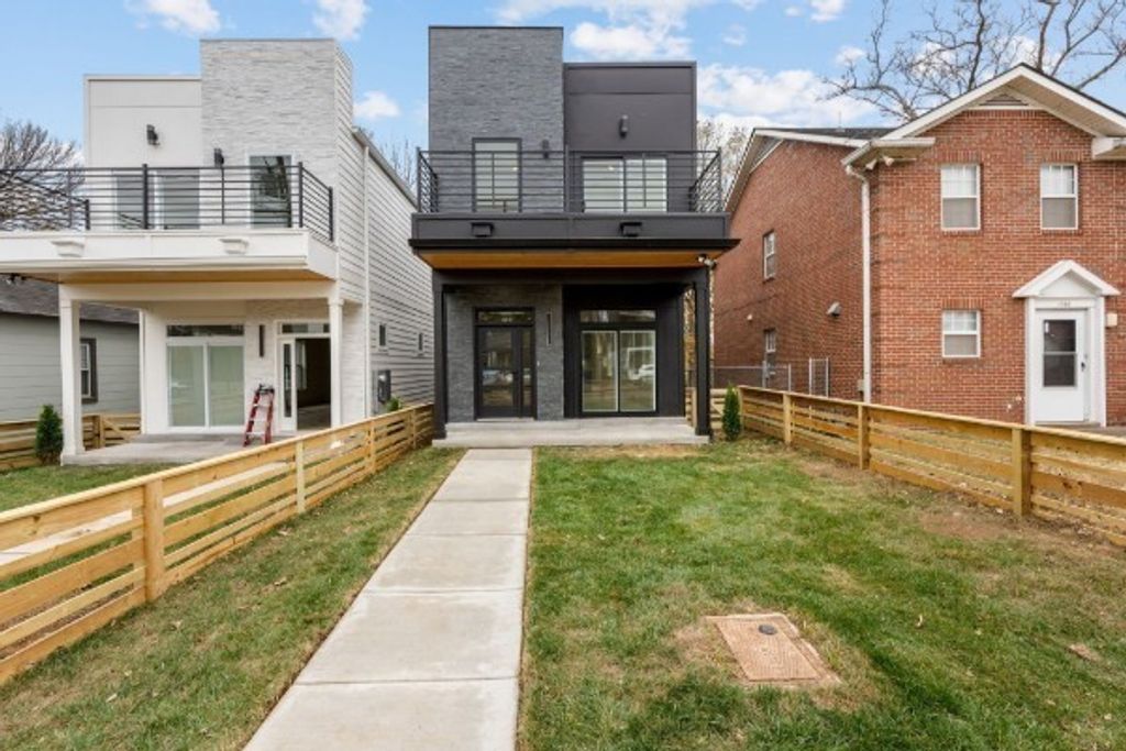 1727B Nassau St, Nashville, TN 37208