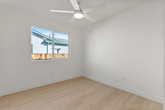 620 Almond Dr, Oakley, CA 94561