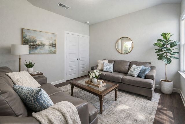 1561 Sugarberry Drive, Forney, TX 75126