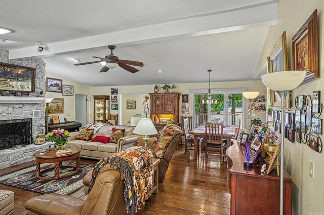 38 Baeza Way, Hot Springs Village, AR 71909