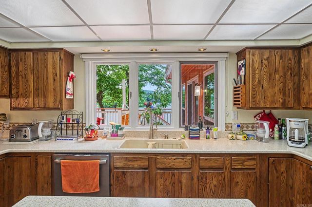 38 Baeza Way, Hot Springs Village, AR 71909
