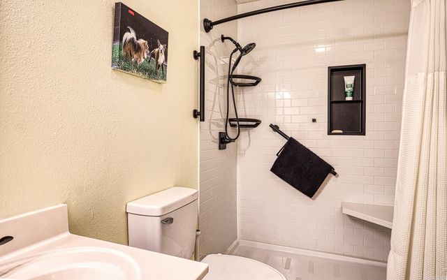 38 Baeza Way, Hot Springs Village, AR 71909