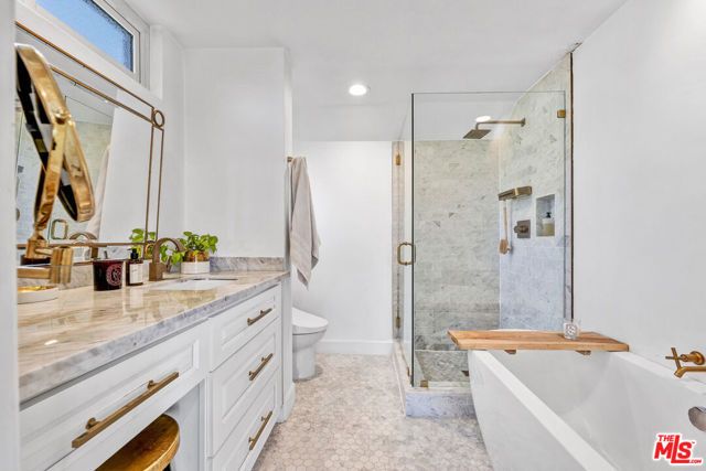 5101 Keli Court, Los Angeles, CA 90066