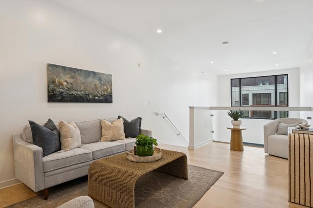 3104 W Lake Street 412, Minneapolis, MN 55416