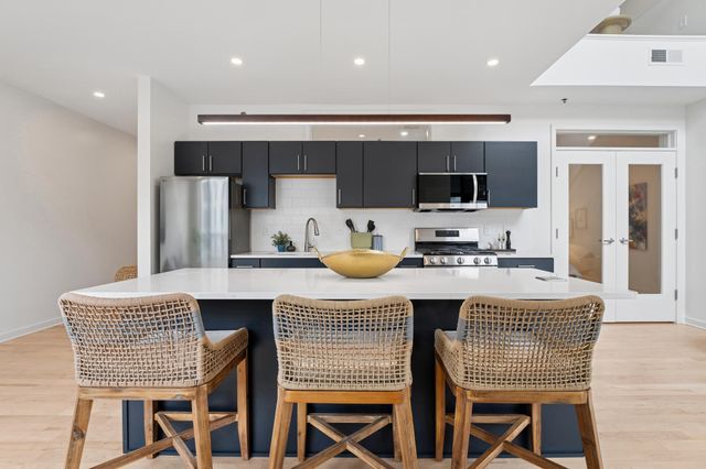 3104 W Lake Street 412, Minneapolis, MN 55416