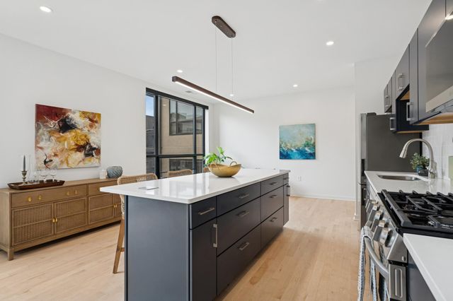 3104 W Lake Street 412, Minneapolis, MN 55416