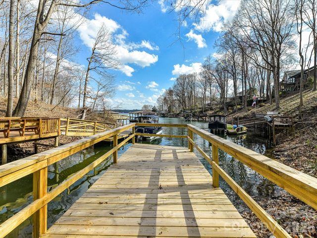 3830 Mill Run, Terrell, NC 28682