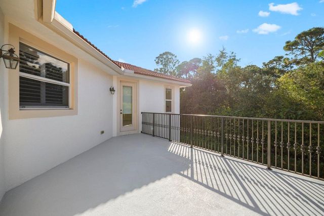 12285 Aviles Circle, Palm Beach Gardens, FL 33418