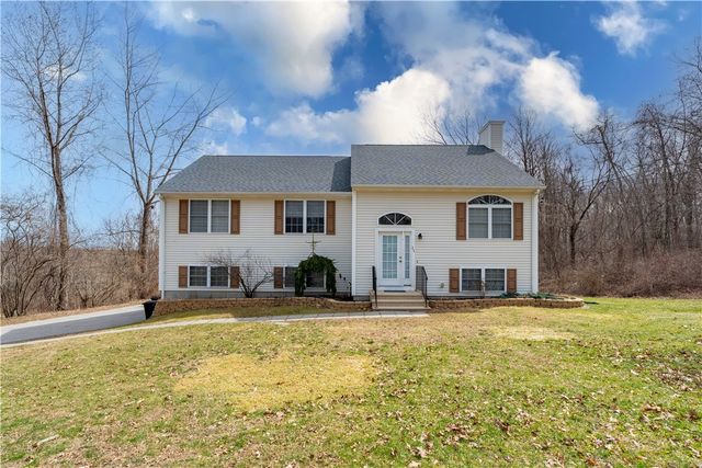 25 Belfield Drive, Johnston, RI 02919