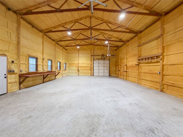270 County Road 4213, Decatur, TX 76234